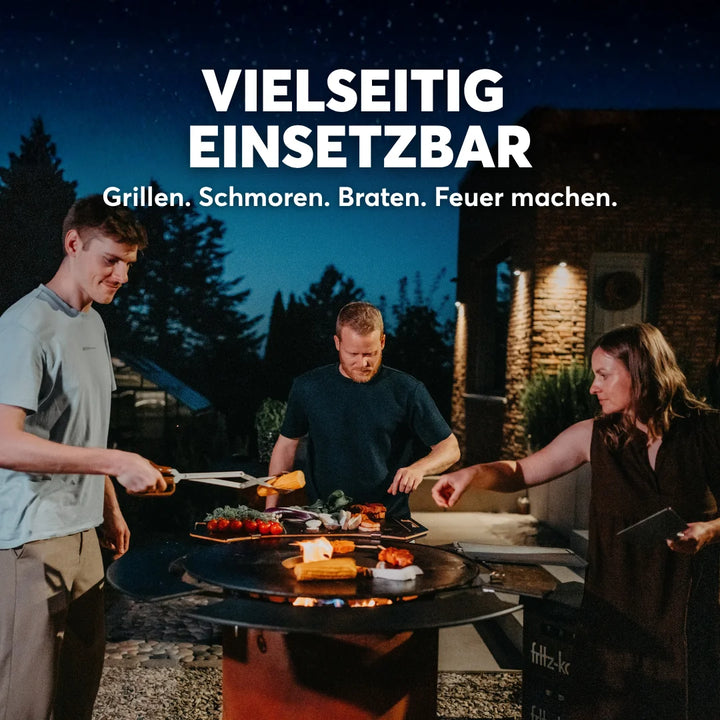 Gemeinsamer Grillabend am BANDIT 2.0 mit Gemüse auf der Feuerplatte.